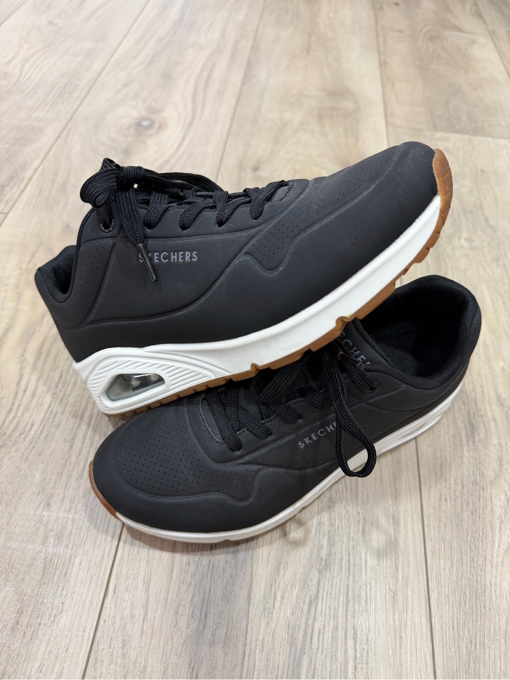 Women’s Skechers Uno Black/White/Tan 8 Wide